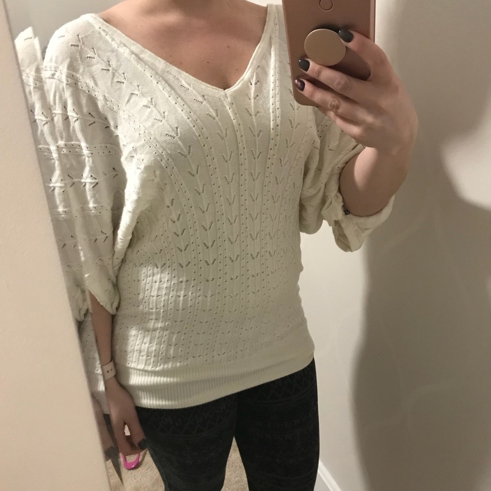 White GuESS shirt with open side sleeves